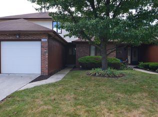 3248 Parkview Cir, Grove City, OH 43123