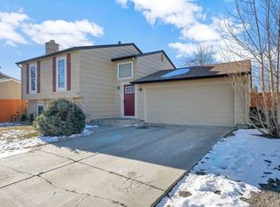 171 Jefferson Dr, Bennett, CO 80102