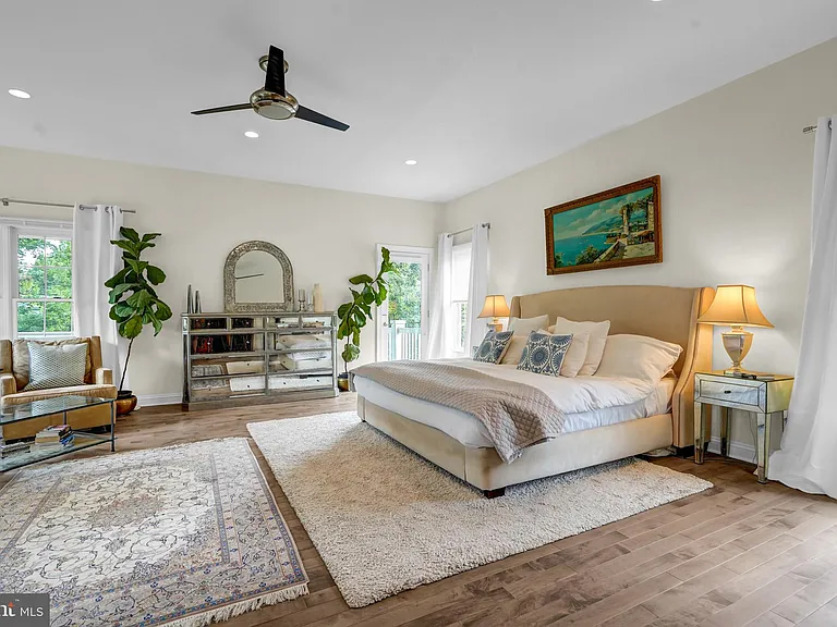6719 Tennyson Dr — Photo 16
