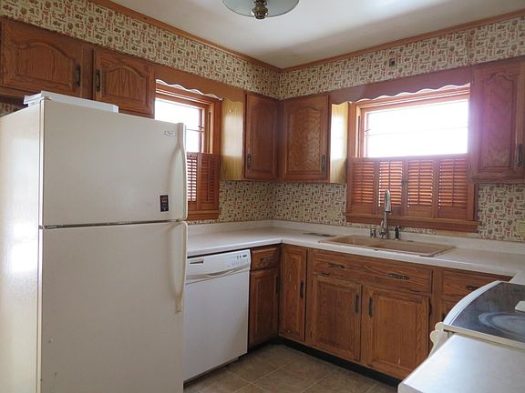 5th image of 306 W Prospect St