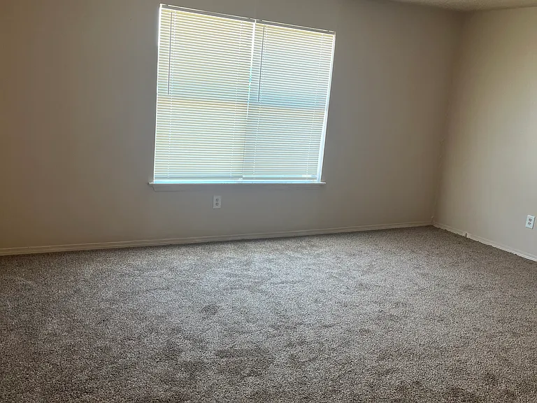 4322 Vfw Dr #42 — Photo 2