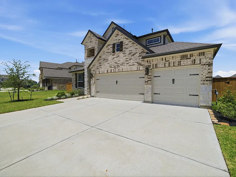19702 Isola Breeze Dr — Photo 4
