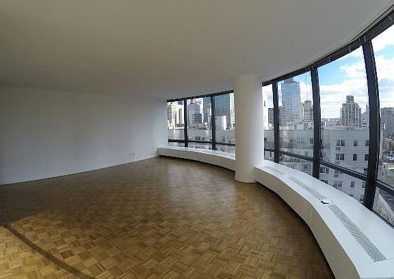 5th image of 265 E 66th St APT 9E