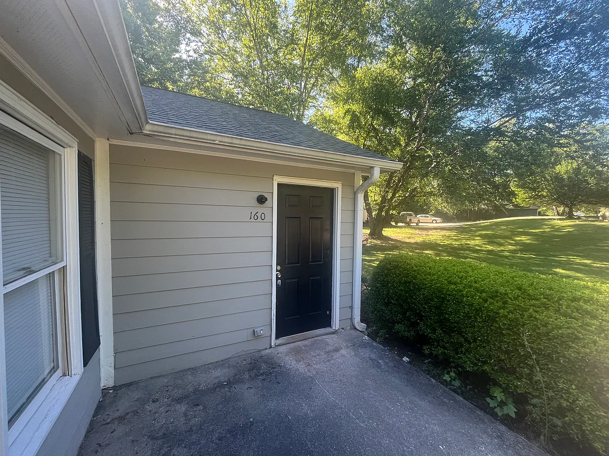 Building Photo - 160 Fair Oaks Dr #160