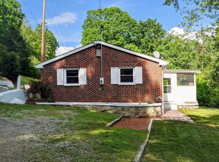 1122 Jennelle Rd, Blacksburg, VA 24060