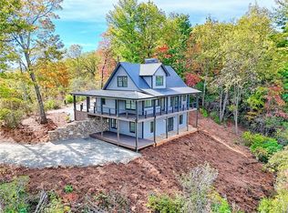 556 Summer Ln, Clayton, GA 30525