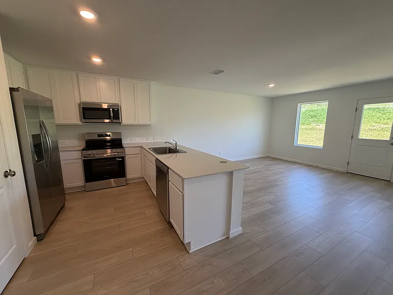 357 Artemis St — Photo 49