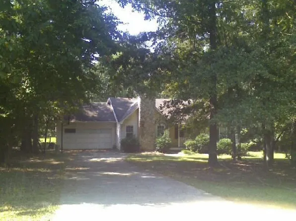 275 Lone Oak Dr, Senoia, GA 30276