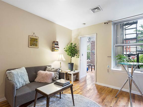 3rd image of 250 York St #204