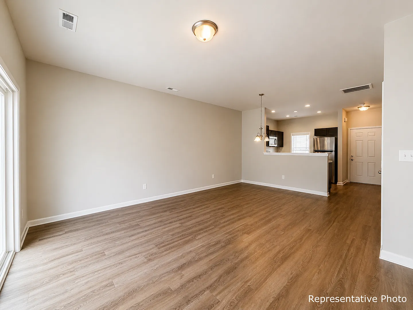 2 Bed/2.5 Bath Townhome-Close to downtown Clayton! — Photo 3