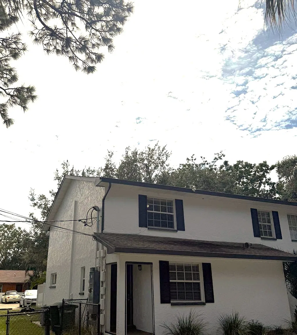 3 bed, 1370 sqft, $2,700 — Photo 1