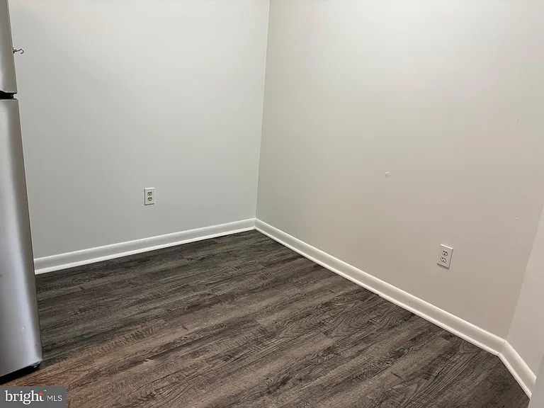 2219 Lowells Glen Rd #K — Photo 14