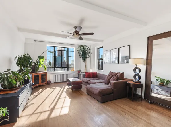 101 Lafayette Avenue image 1 of 7