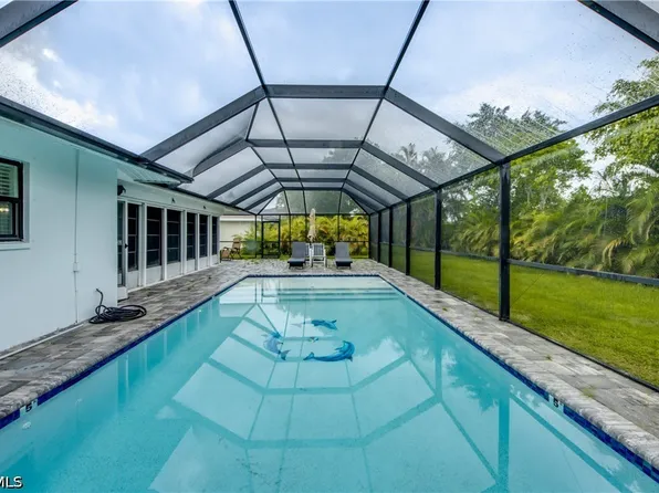 510 SW 51st Ter, Cape Coral, FL 33914