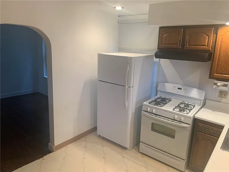266 Beaver St — Photo 6
