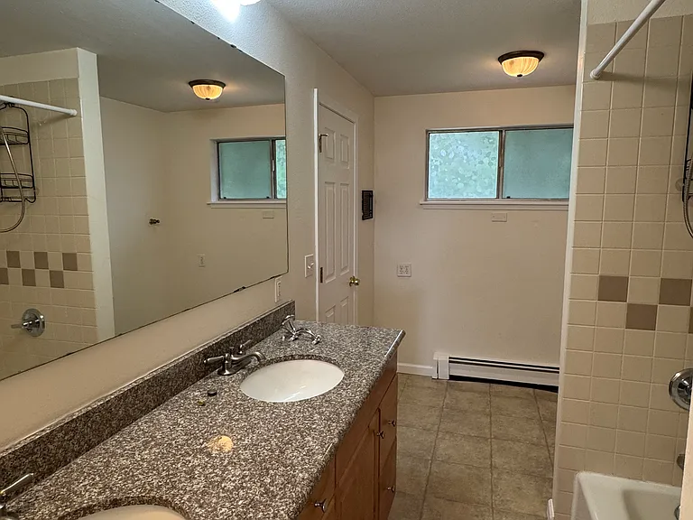10647 Sand Point Way NE — Photo 11