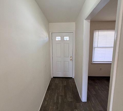 5th image of 21 Stephanie Dr