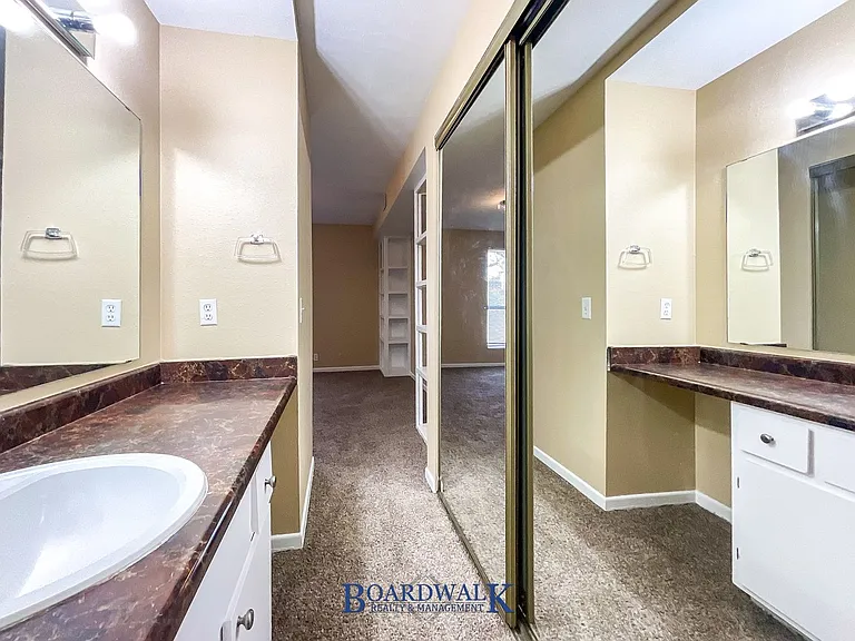1060 E Quail Park Dr #C — Photo 18