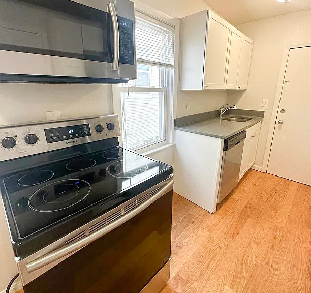 44-46 South St #3 — Photo 9