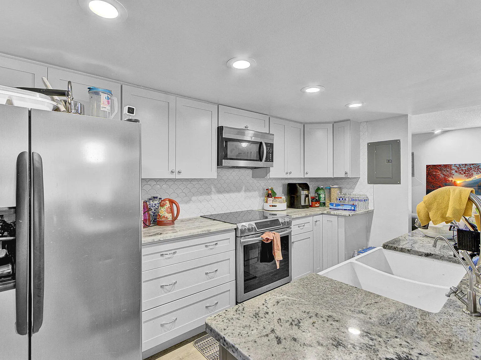 4 bed, 2.5 bath, 1592 sqft, $3,300 — Photo 4
