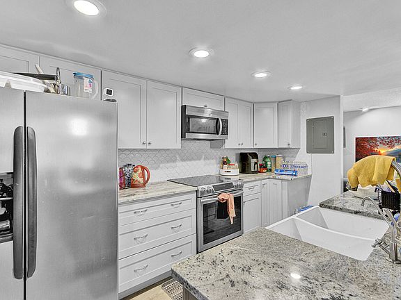 4th image of 5893 Cassandra Ct