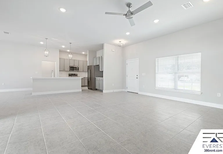 67 Brewster Ln — Photo 6