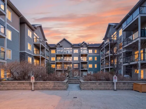 10121 80th Ave NW #104, Edmonton, AB T6E 0B9