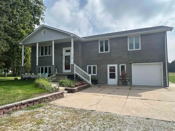 1150 W 78th St, Kearney, NE 68845
