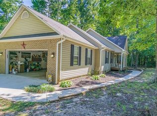 1037 Springwood Ln, Archdale, NC 27263