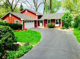 2138 Howard Ave, Downers Grove, IL 60515