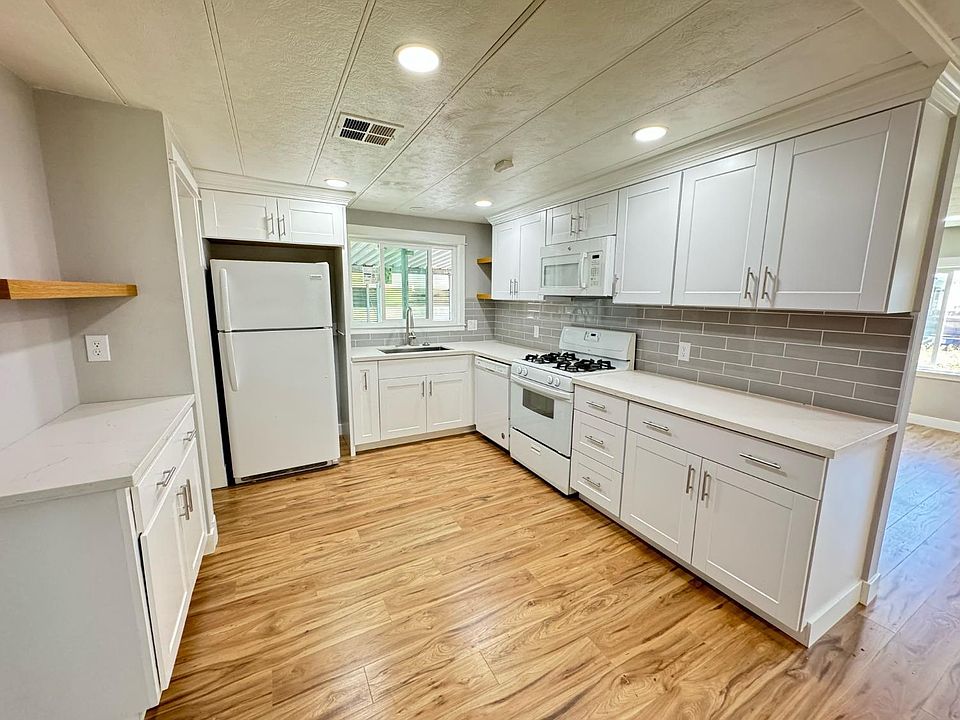 1st image of 150 Pestana Ave Space 34