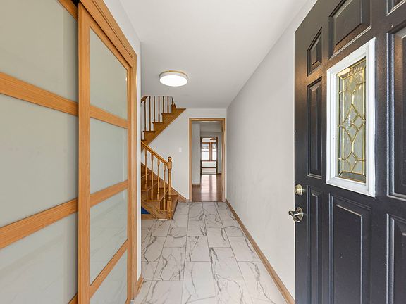 3rd image of 6120 W 129th St