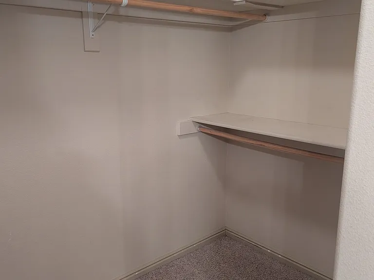 372 Megan Cir — Photo 20