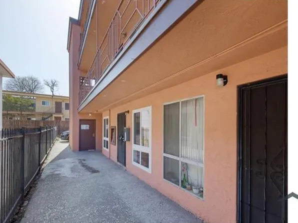 3620 West St APT 2, Oakland, CA 94608