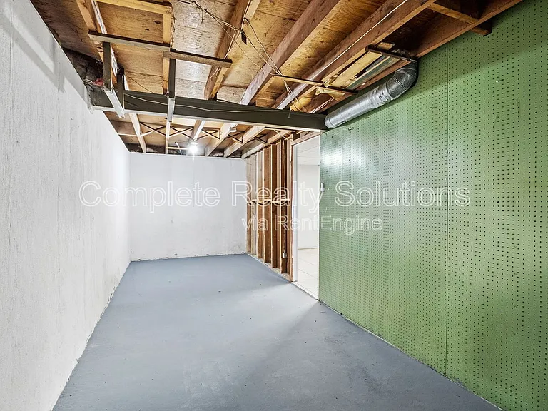 125 Perthshire Rd — Photo 24