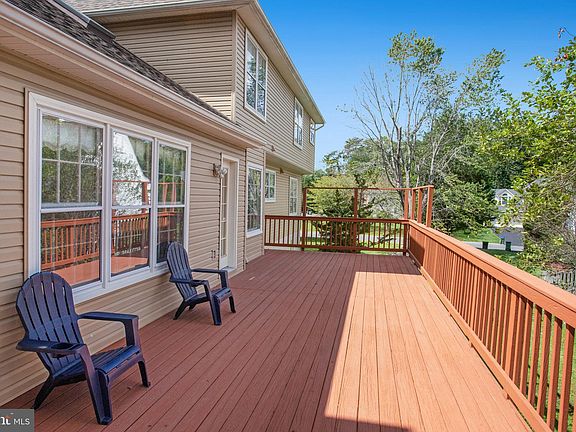 3rd image of 3968 Pearlberry Ct