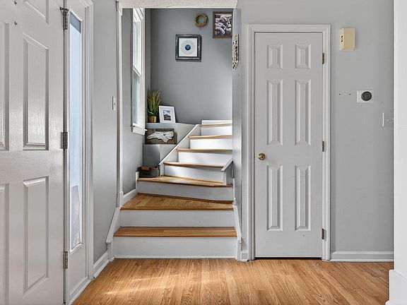 4th image of 2317 Florida Ct