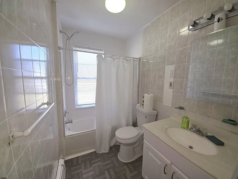 604 N Indiana Ave — Photo 25