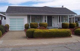 1st image of 210 Bonita Ave