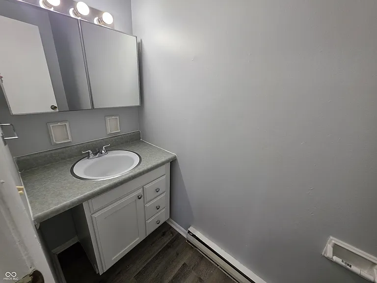 3823 Biscayne Rd — Photo 8