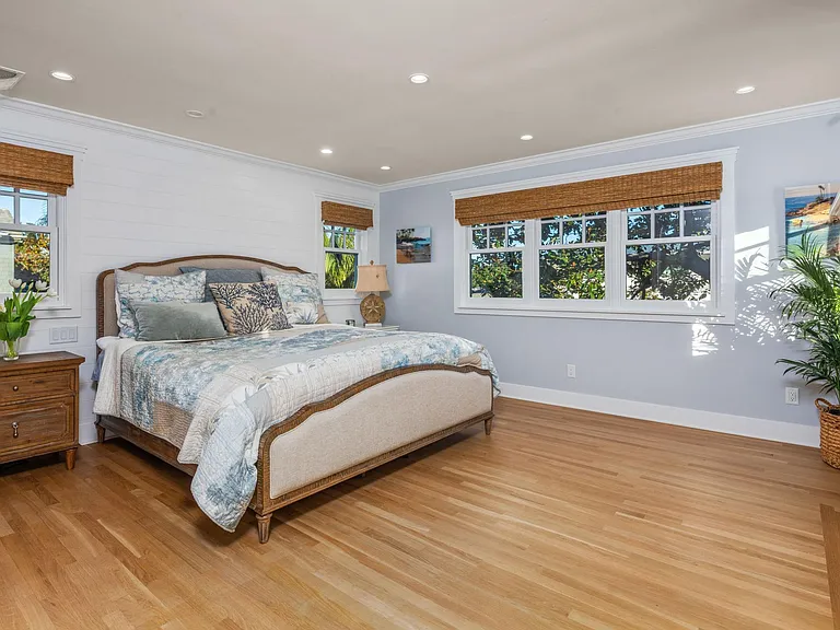 810 Country Club Ln — Photo 24
