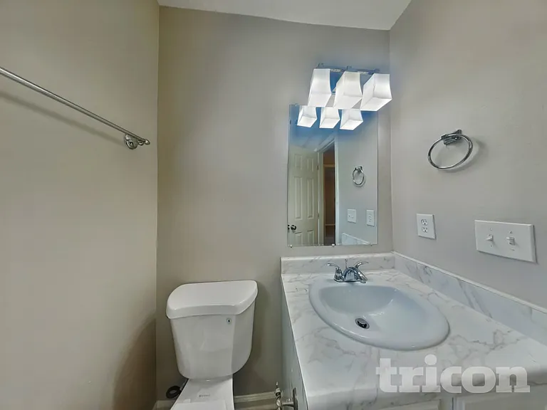 5708 Green Apple Dr — Photo 15