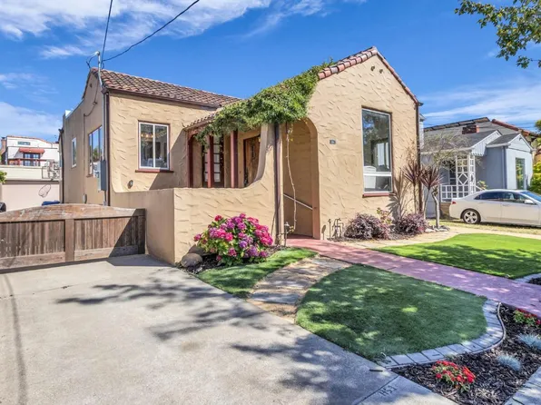 924 Regent St, Alameda, CA 94501