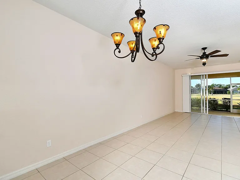4808 Fairloop Run — Photo 20
