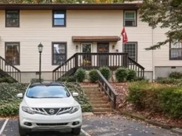 113 Turnwood Ln, Winston Salem, NC 27104