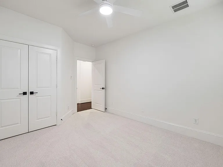 8213 Cabernet Ln — Photo 18