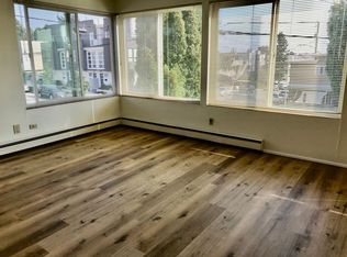 465 N 43rd St #201, Seattle, WA 98103