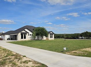 699 James Way, Castroville, TX 78009