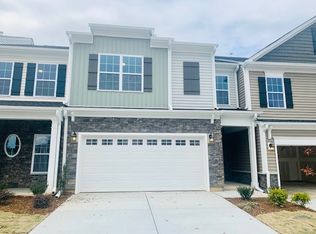 633 Barneswyck Dr, Fuquay Varina, NC 27526