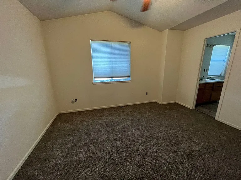 802 Waterglen Dr #E22 — Photo 8